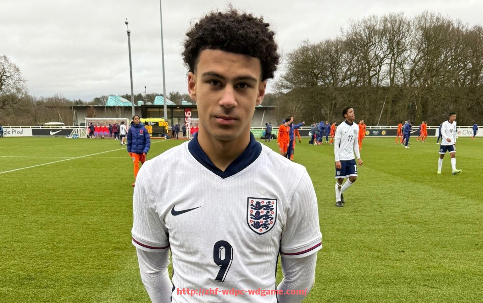 问鼎娱乐官方网站-CBA上海队篮球队贴吧社区活动及球迷互动