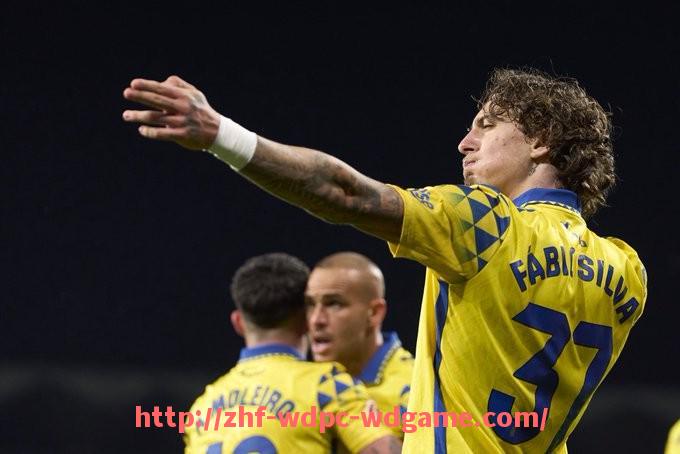 问鼎娱乐官方网站-法甲最佳防守球员榜单：数据+表现双重维度的客观评估